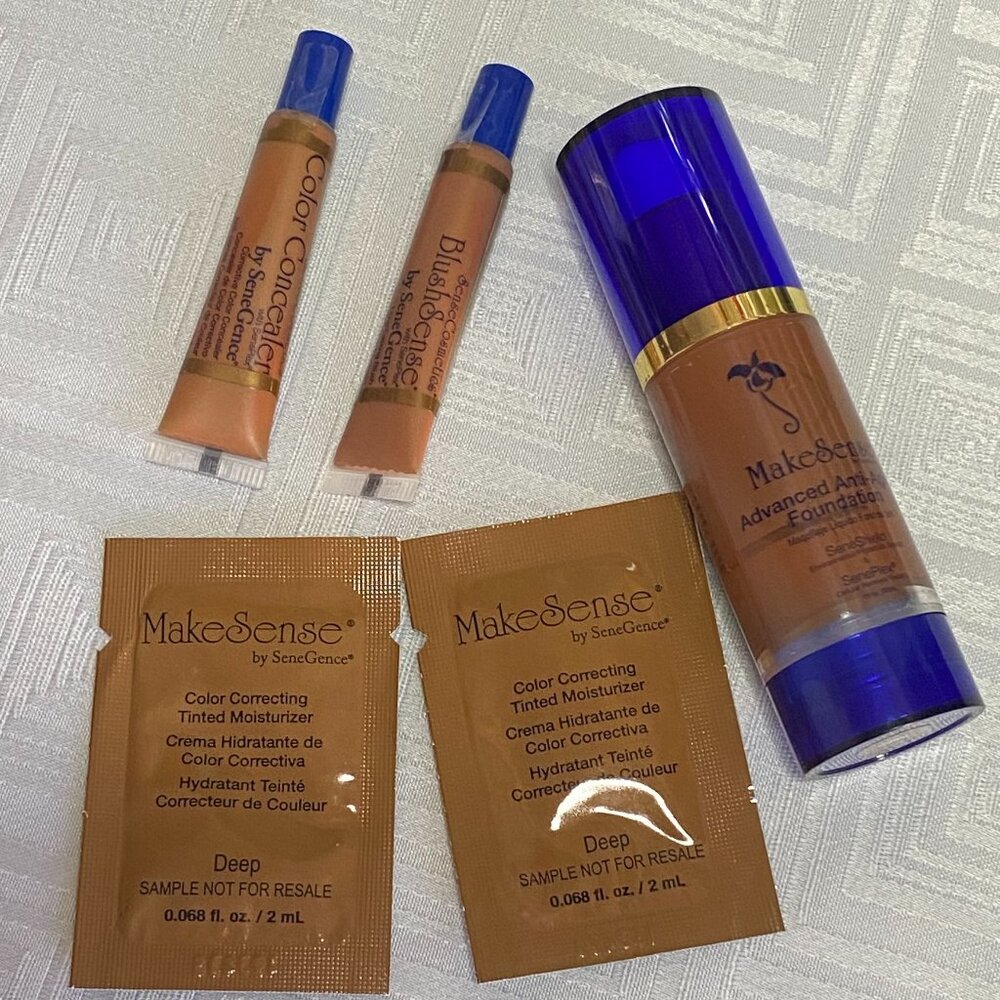 Foundation, Concealer & Blush Bundle plus CCTM Samples
